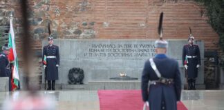 Паметника на Незнайния войн в София