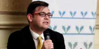 Теодор Славев