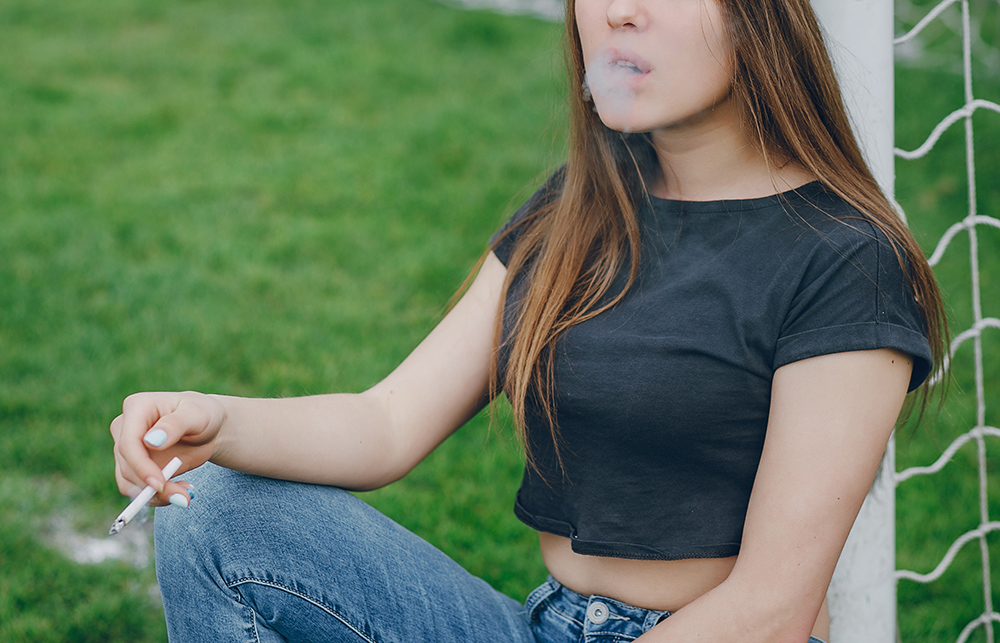 Непрекъснато пада възрастта на която децата в България посягат за