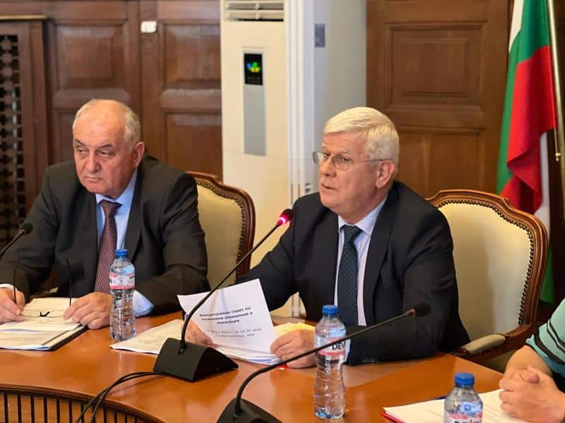 Консултативният съвет по поземлени отношения ще търси решения свързани с