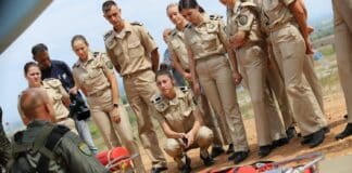 Военни лекари