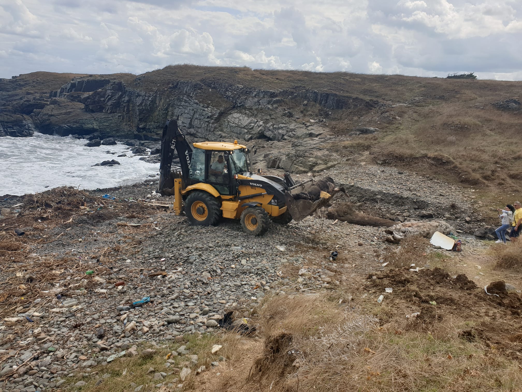 Шест дни след бедствието по Южното Черноморие от Българската агенция