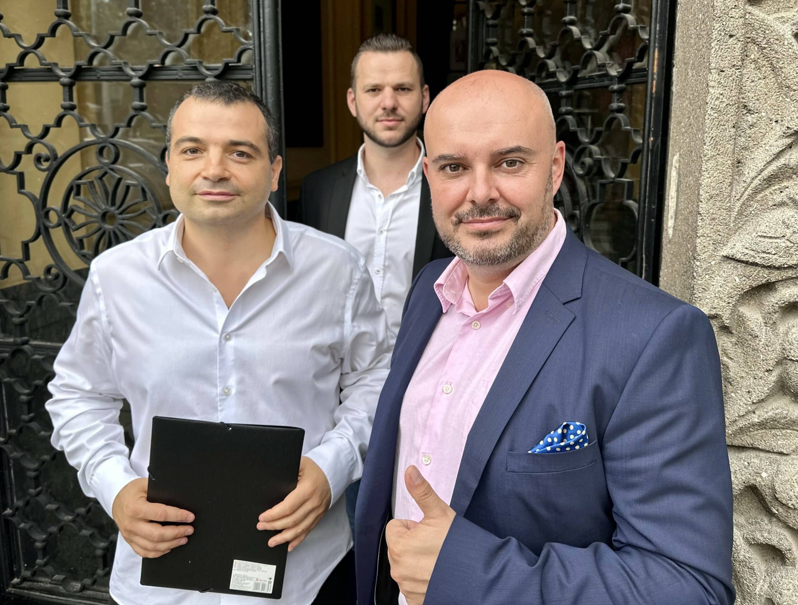 ПП Средна европейска класа СЕК официално се регистрира в Общинската