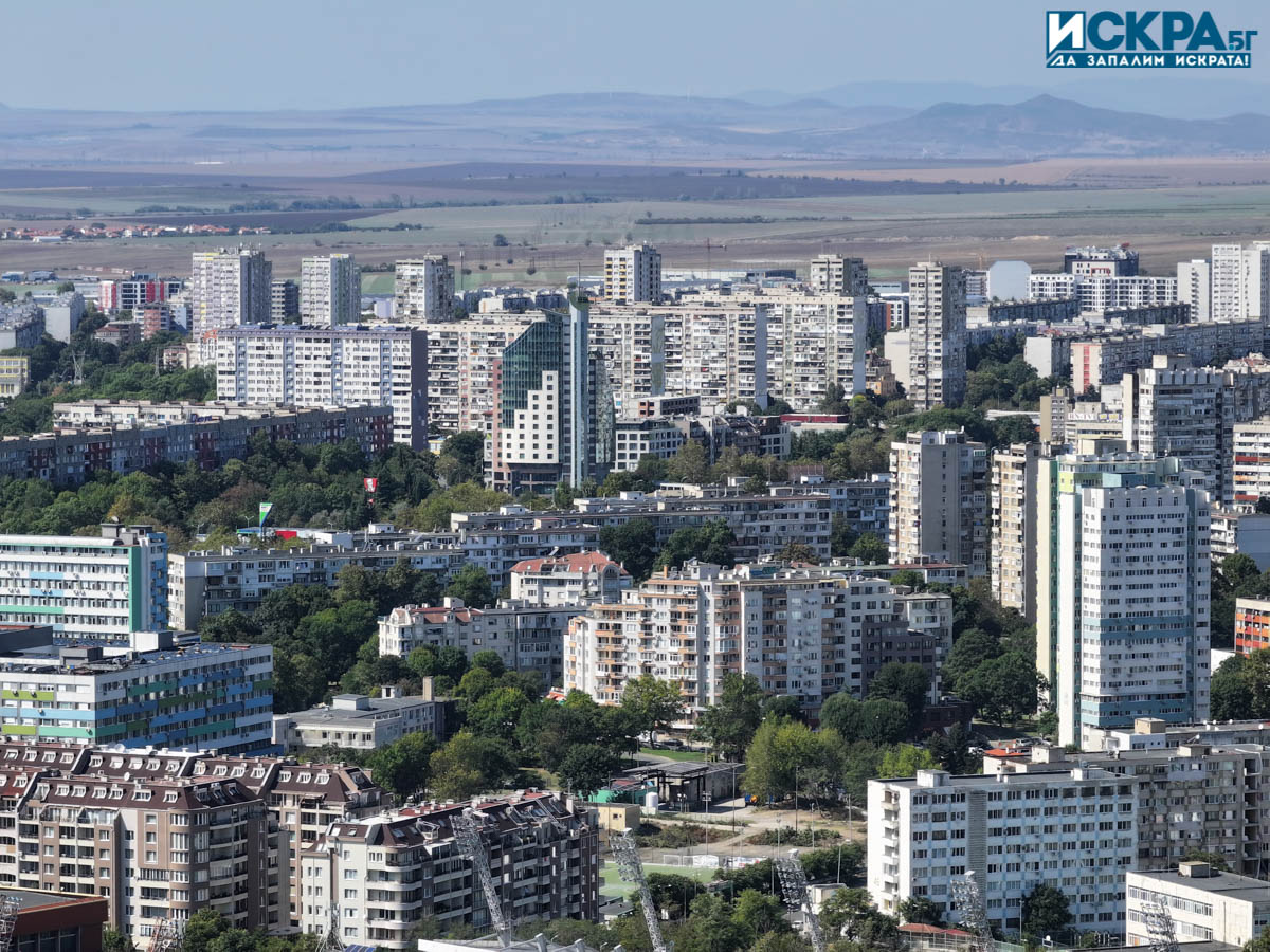 Земетресение бе усетено в Бургас малко преди 10 00 часа тази