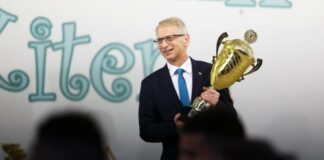 Акад. Николай Денков