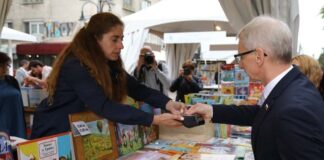 Акад. Николай Денков