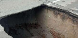 Пропадане на мост за Ахтопол