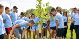 "Градината на света”