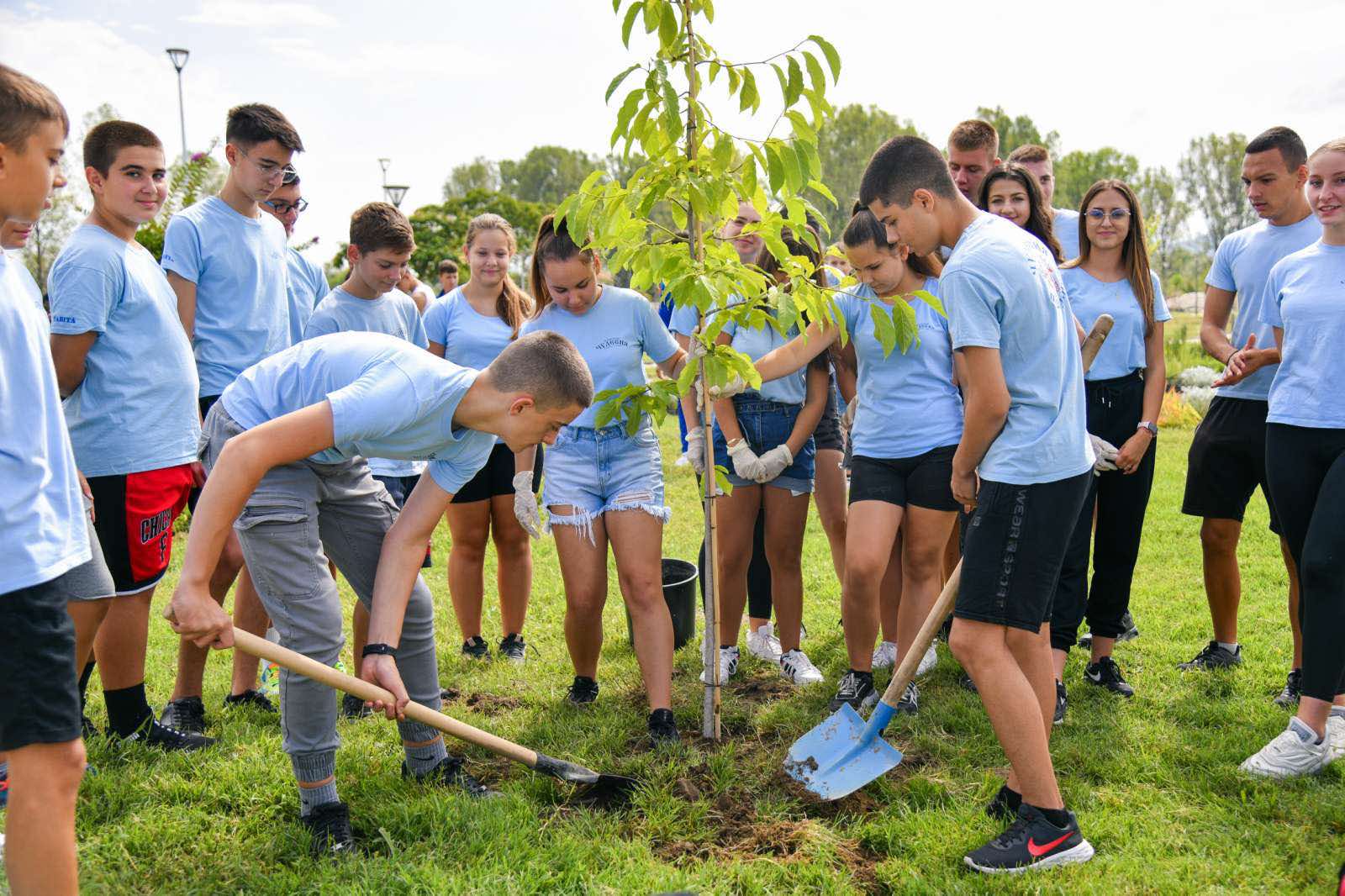 В Пазарджик бе създадено младежко пространство Градината на света в