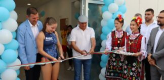 Закрит плувен комплекс-Хасково