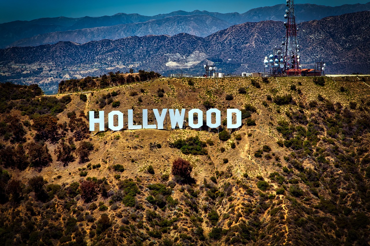 Стачката в Холивуд, продължила близо пет месеца, изглежда е напът