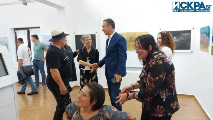 Посетители на изложбата