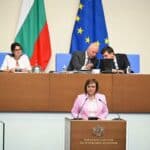 Корнелия Нинова