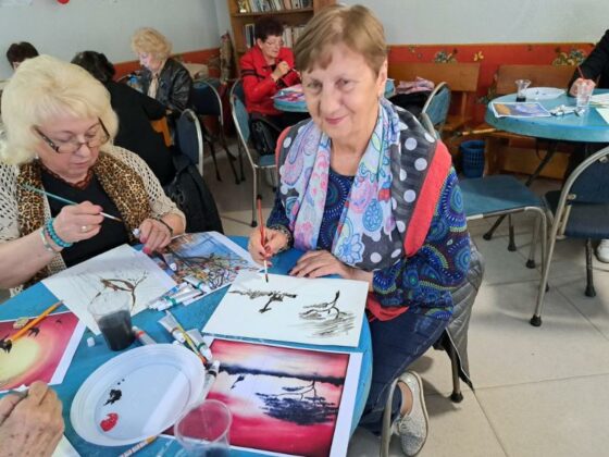 Пенсионери