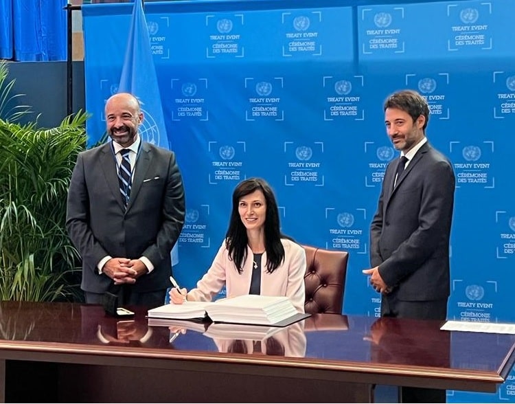 С решение на МС на Република България на официална церемония