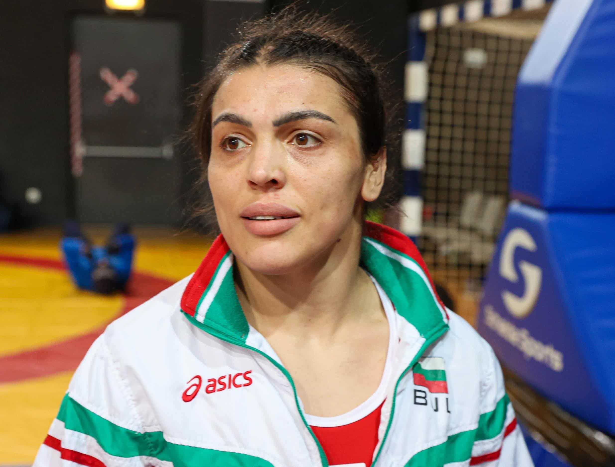 Бронзовата олимпийска медалистка Евелина Николова започва с непретенциозната сръбкиня Мария