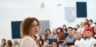 Министър Иванка Шалапатова