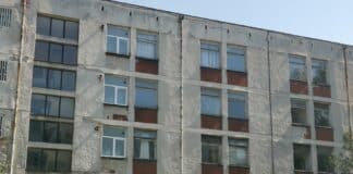 Изоставена сграда