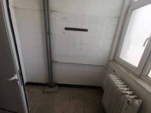 Изоставена сграда