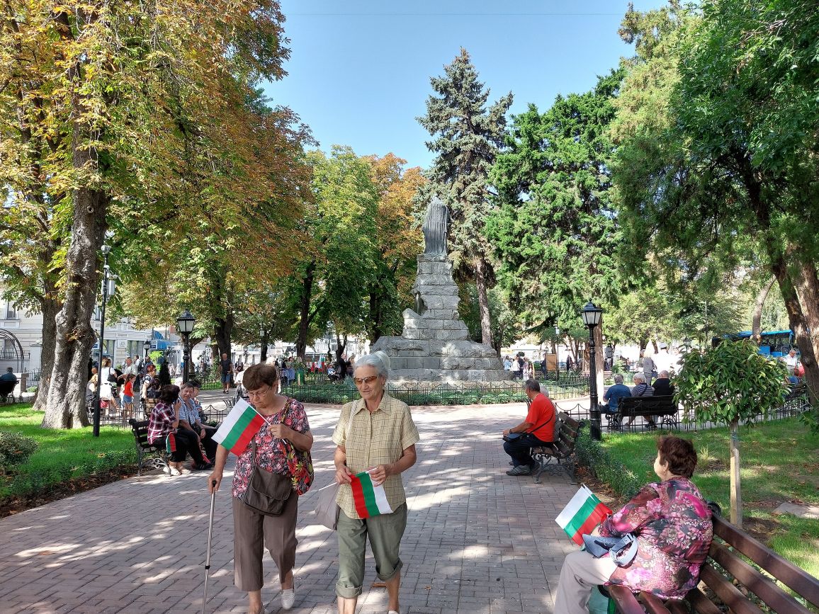 За Деня на независимостта в Свищов бе открит напълно обновения парк