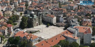 Площад "Св. св. Кирил и Методий"