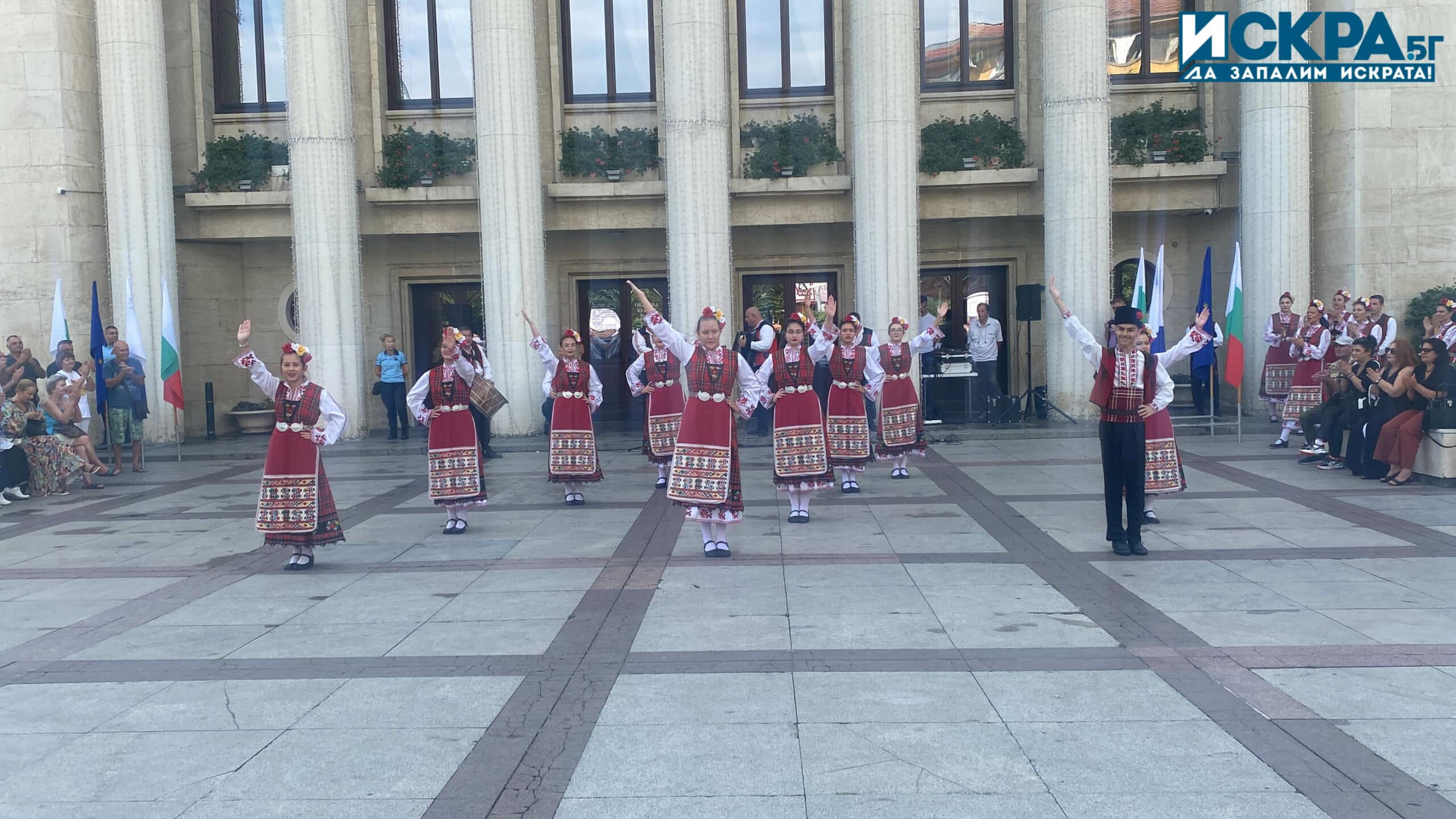 Празник Снимка Искра бг
Гостите и жителите на Бургас се насладиха