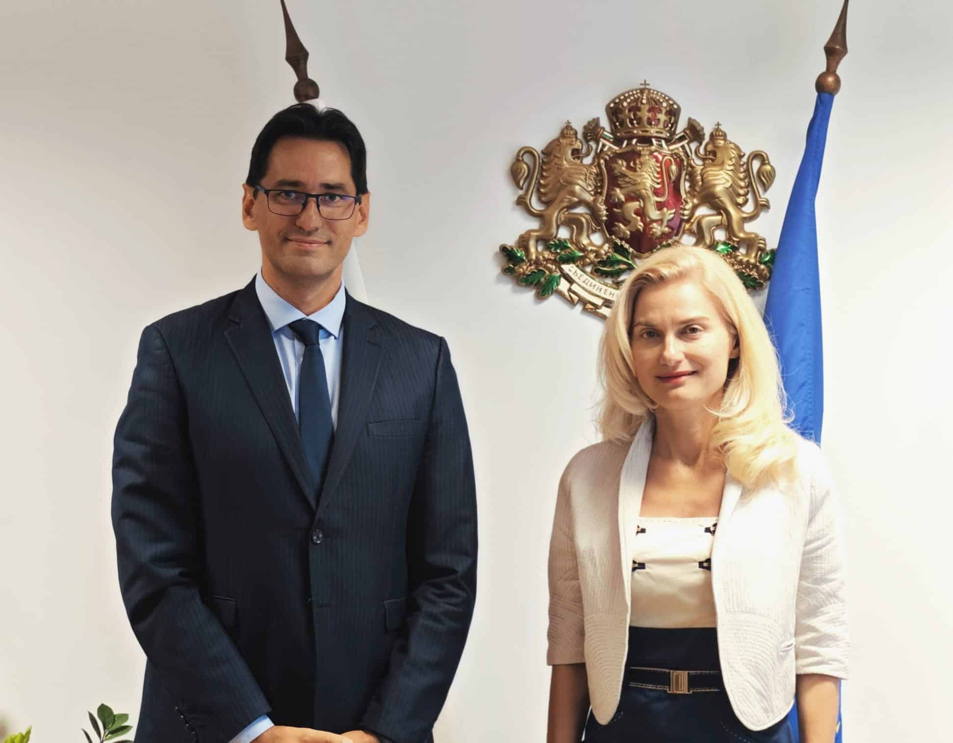 От туристическото министерство ще работят за привличане на млади кадри