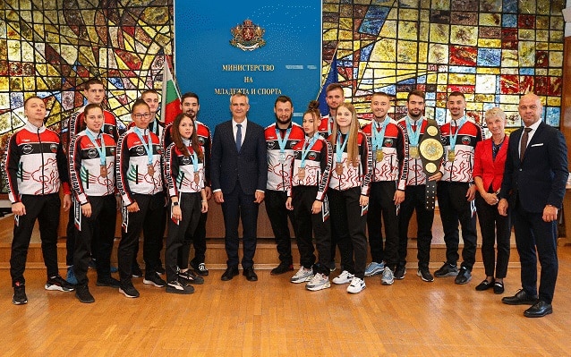 Министърът на младежта и спорта Димитър Илиев се срещна с