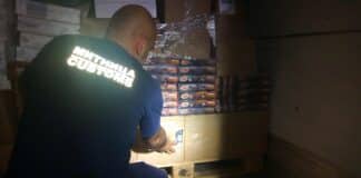 Митническа проверка