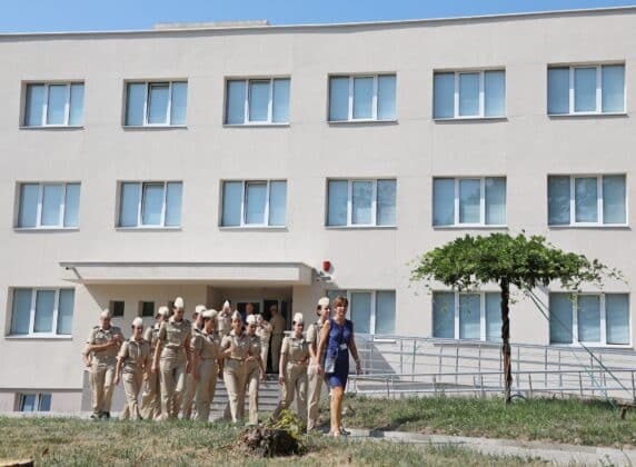 Курсанти във ВМА