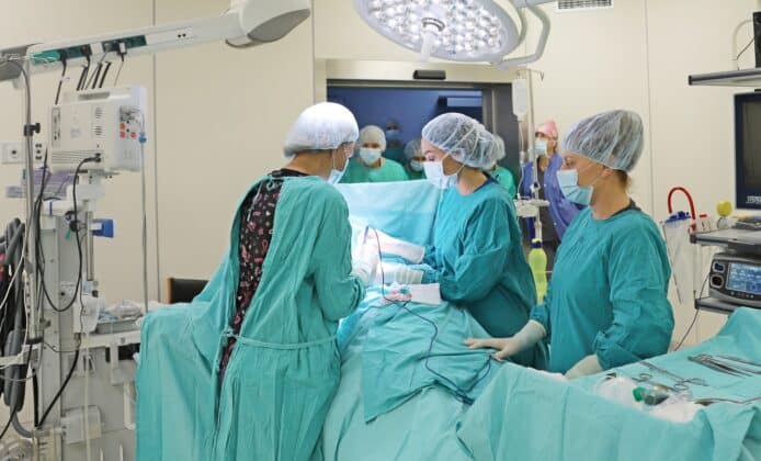 Курсанти във ВМА