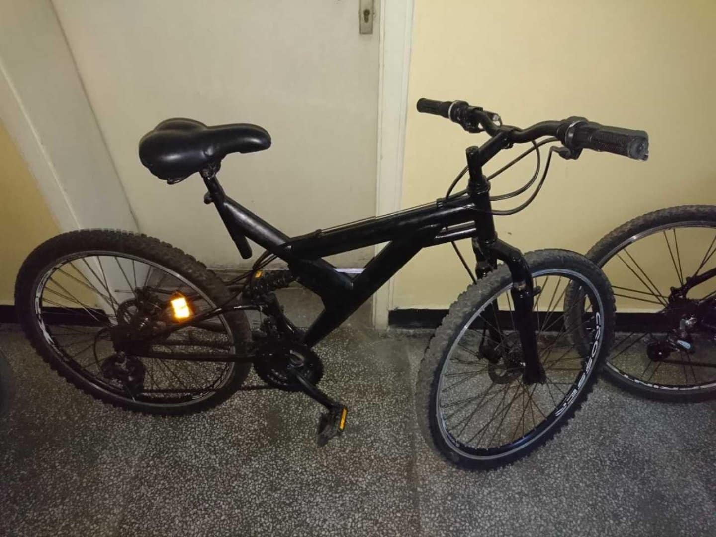 Полицията в София издирва собствените на множество откраднати велосипеди, една
