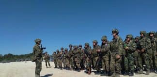 Военни, военнослужещите