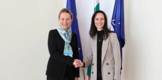 Джулиян Смит и Мария Габриел