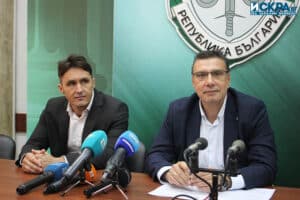 Старши комисар Емил Павлов и окръжен прокурор на Бургас Георги Чинев