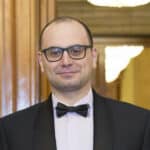 Доц. д-р Джеймс Йоловски