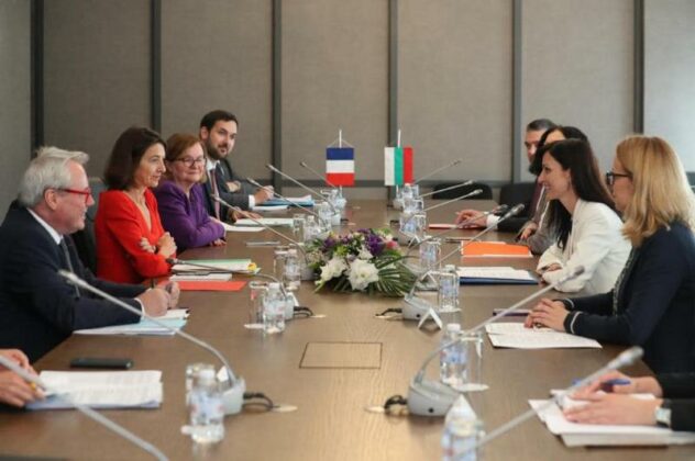 Лоранс Бун и Мария Габриел