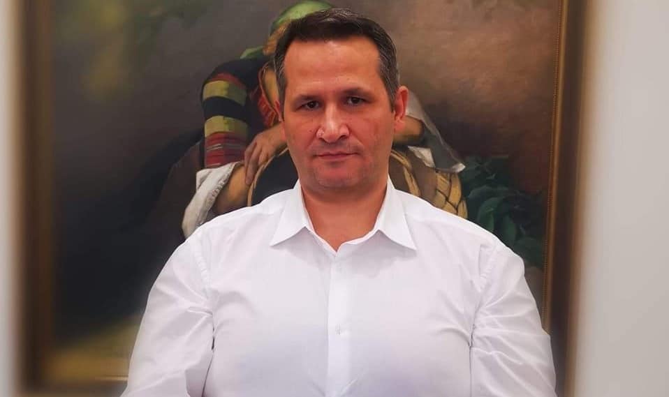 Иван Христанов който е лидер на партия негови съпартийци и