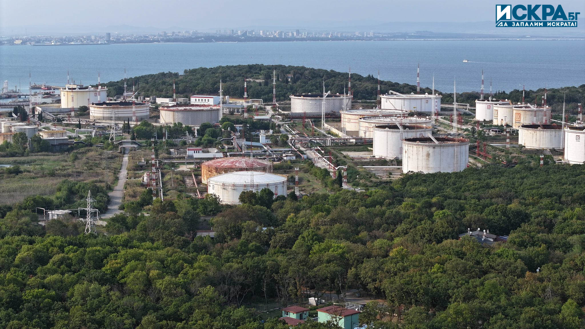 Петролният терминал край българския бряг в Черно море дълго време