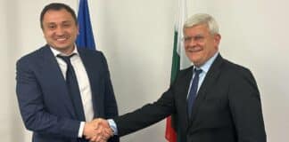 Министър Микола Солски и министър Кирил Вътев