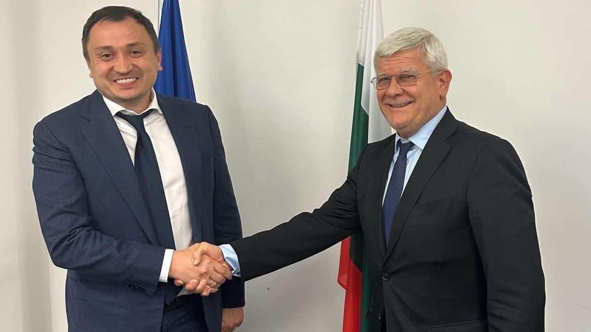 Земеделският ни министър Кирил Вътев е обсъдил въвеждането на лицензионни