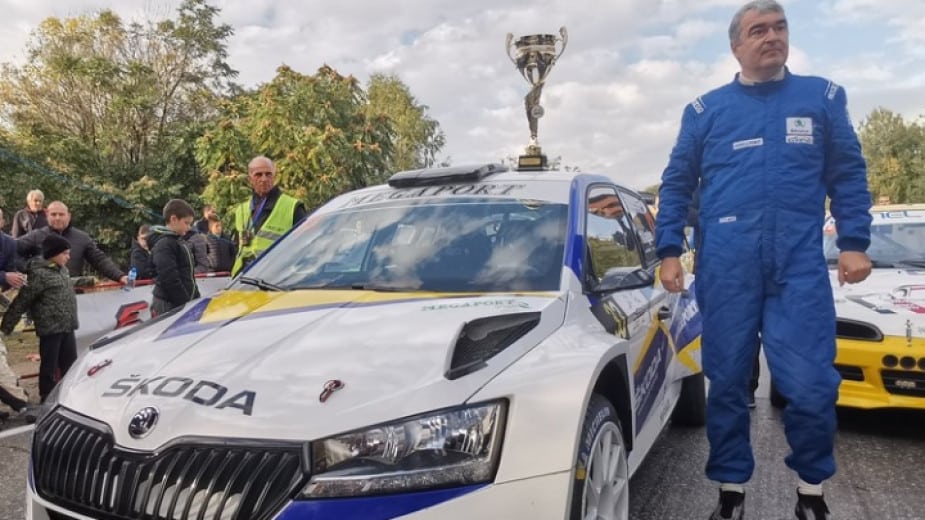 Четирикратният рали шампион на България Мирослав Ангелов е край Шумен