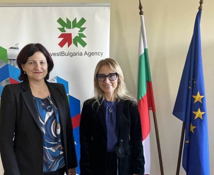 Мила Ненова и Милена Стойчева