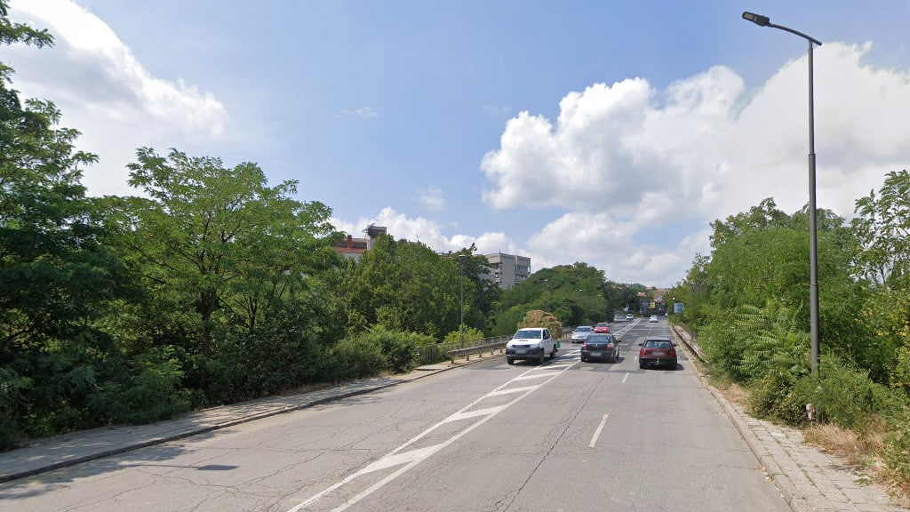 Обществена поръчка за избор на изпълнител на ремонт на пътен