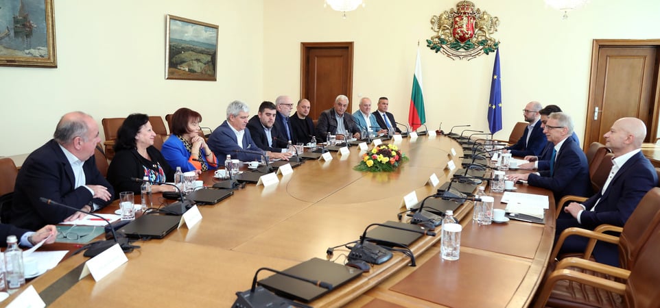 Пари от Бюджет 2024 г ще има само срещу предложения