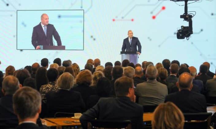 Румен Радев