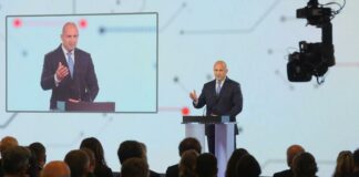 Румен Радев