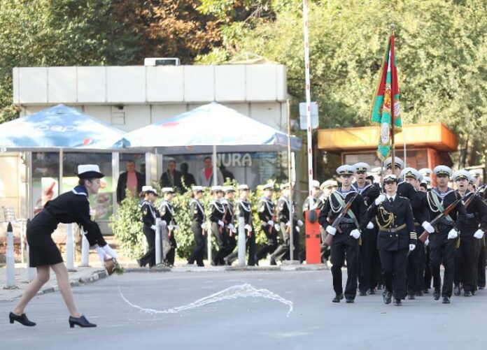 Първи випуск военни лекари