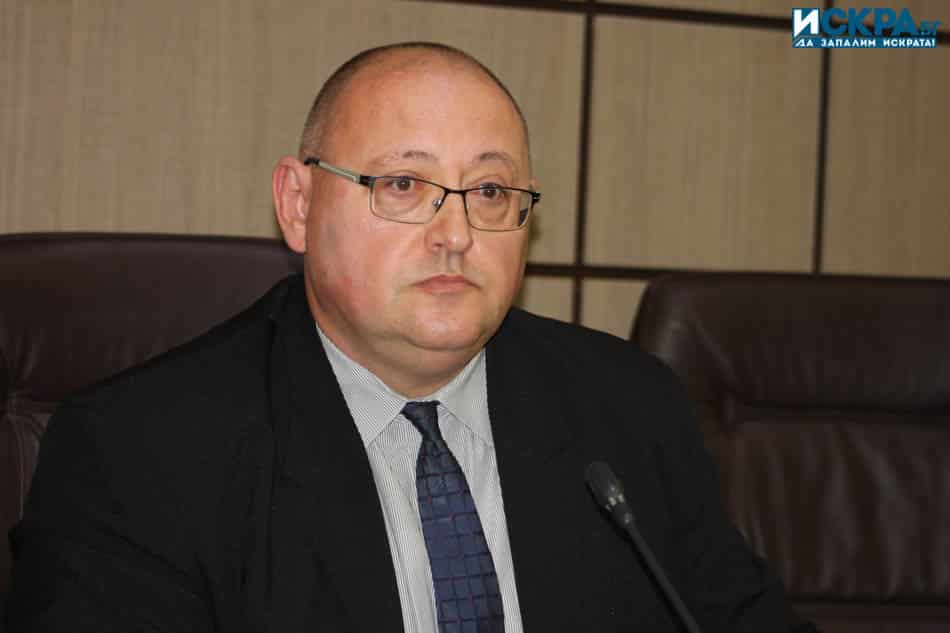 Адв Михаил Хаджиянев от групата на ГЕРБ е новият председател