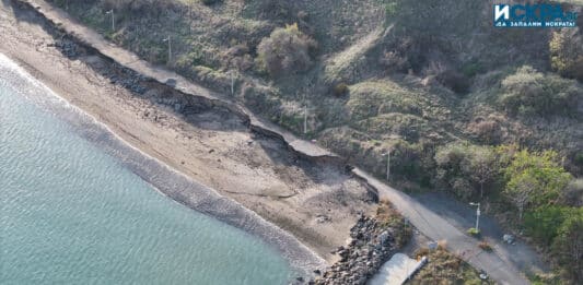 Пропаднала алея